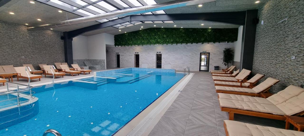 Spa Kompleks Raiski Kat Μοτέλ Ντιμίτροβγκραντ Εξωτερικό φωτογραφία